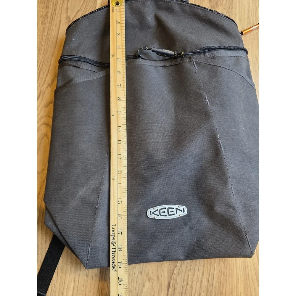 KEEN Post Daypack 18L Gray Backpack